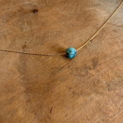 Petite pierre ronde turquoise